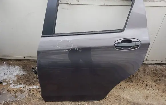 Toyota Yaris Rear door 