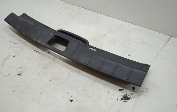 Volvo V50 Trunk/boot sill cover protection 09486875