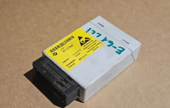 BMW 5 E60 E61 Center console control module 9113064 80049003 139506