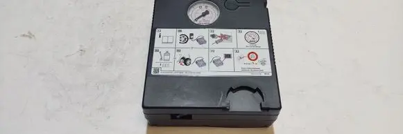 Audi A4 S4 B8 8K Tire air pump compressor 5N0012615F
