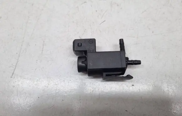 BMW X3 F25 Turbo solenoid valve 7810831