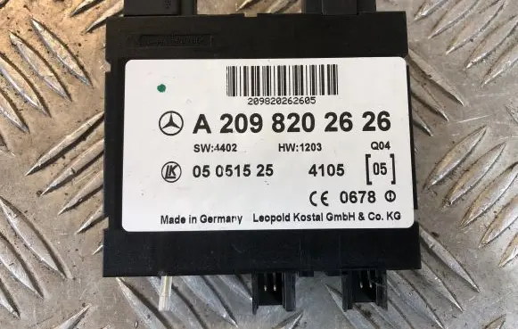 Mercedes-Benz CLK A209 C209 Keyless (KESSY) go control unit/module A2098202626 05051525 SW4402