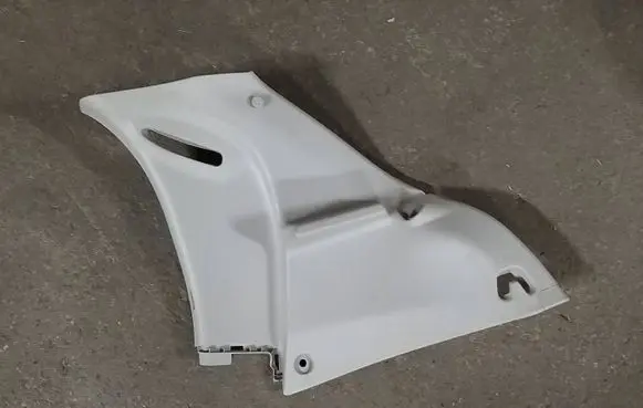 Peugeot 108 (D)pillar trim (top) 624710H210