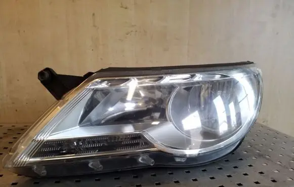Volkswagen Tiguan Headlight/headlamp 5N2941031K 1LD24703803