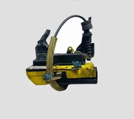 Volvo S60 Front door lock