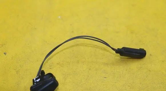 Land Rover Range Rover Sport L320 Windshield washer spray nozzle 
