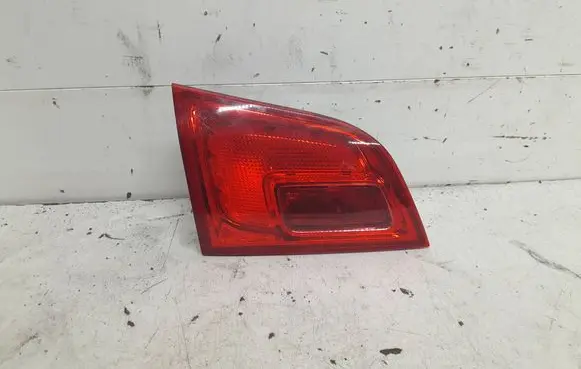 Opel Astra J Tailgate rear/tail lights 13282246