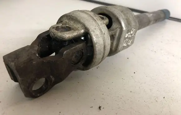 Audi A8 S8 D2 4D Steering column universal joint