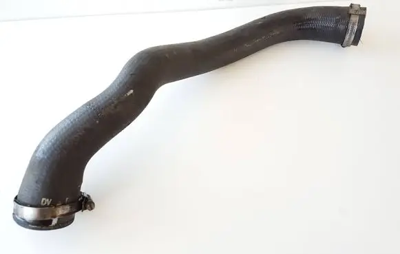 Opel Grandland X Turbo air intake inlet pipe/hose 9820100880