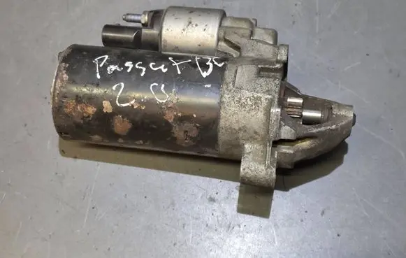 Volkswagen PASSAT B6 Starter motor 03G911023A 0001109064