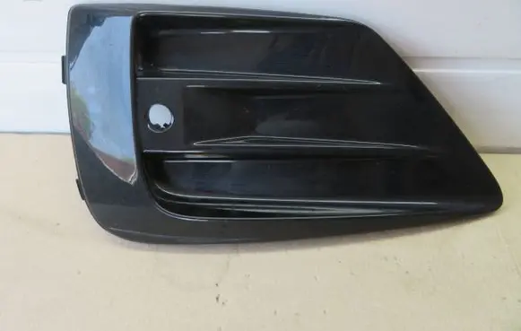 Volvo XC60 Front bumper lower grill 31449128
