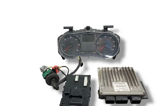 Renault Clio III Engine ECU kit and lock set 8200911560 8200619409 R0410B034C