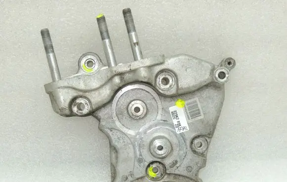 Alfa Romeo Giulietta Engine mounting bracket 55243466 552434660