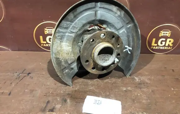 Opel Astra H Rear wheel hub spindle/knuckle 