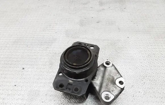 Peugeot 308 Engine mount bracket 9636270080
