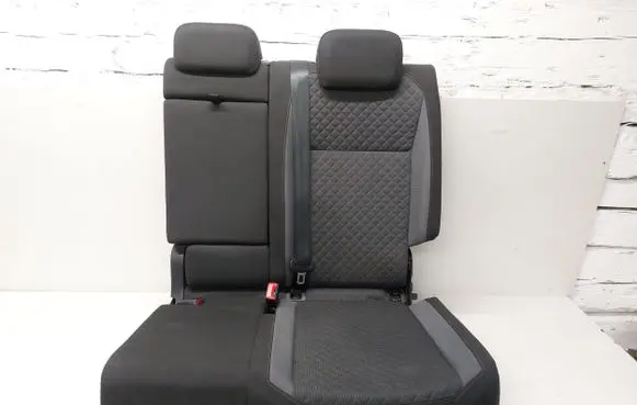Volkswagen Tiguan Rear seat 