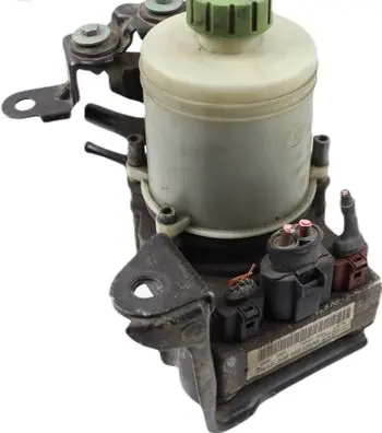 Volkswagen Polo IV 9N3 Power steering pump 6Q0423155AA