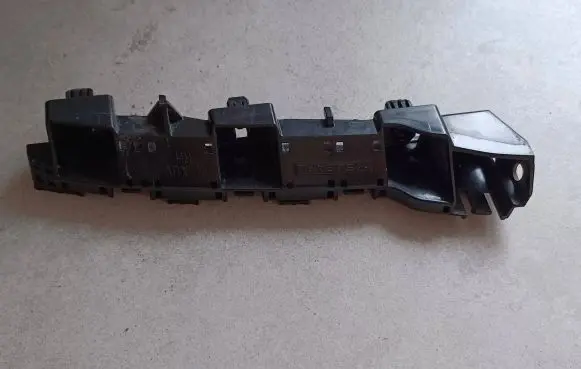 Subaru XV I Front bumper mounting bracket NP4D9E