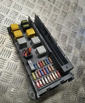 Mercedes-Benz Sprinter W906 Fuse module