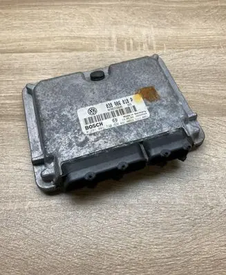 Volkswagen PASSAT B5 Engine control unit/module ECU 038906018P 0281001720
