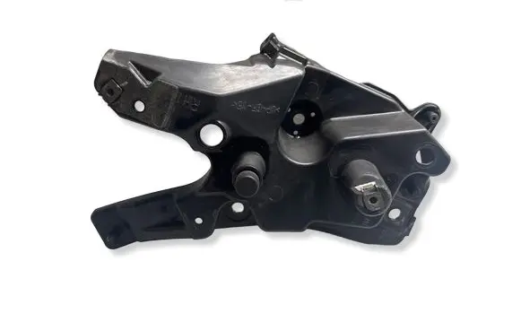 Volvo XC60 Fender mounting bracket 31424579