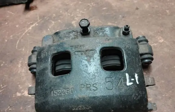 Dodge Durango II Front brake caliper 152280