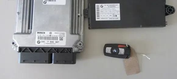 BMW 5 E60 E61 Engine control unit/module ECU 13618509034