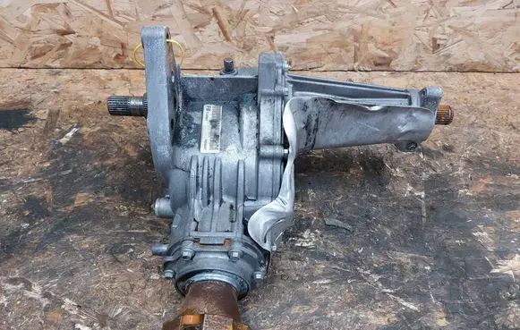 Chevrolet Captiva Gearbox transfer box case 24240427