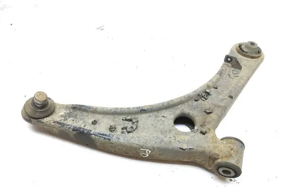 Citroen C4 Aircross Front lower control arm/wishbone