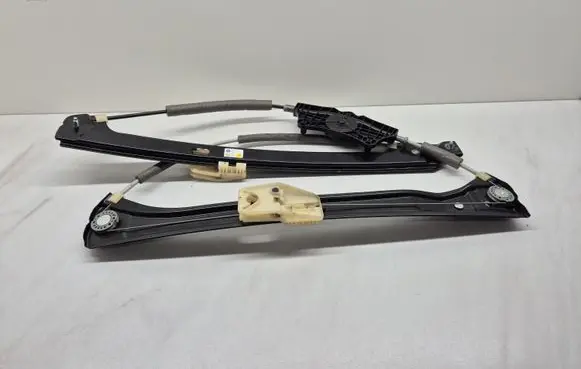 Skoda Kodiaq Front window lifting mechanism without motor 565837461