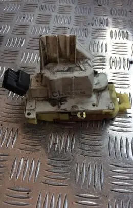Ford Focus Rear door lock xs41a26413bg
