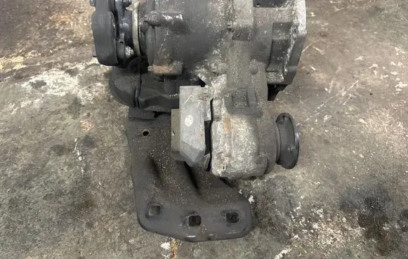 Mercedes-Benz E W211 Gearbox transfer box case 