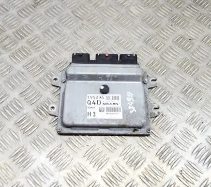 Nissan Juke I F15 Engine control unit/module MEC940390 BEM330400