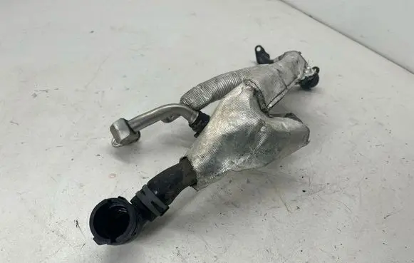 Volkswagen Tiguan Allspace Engine coolant pipe/hose 06K121065R