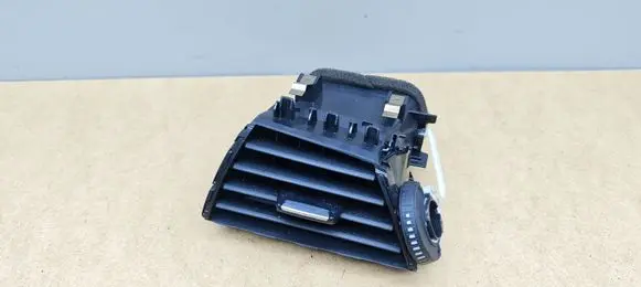 BMW 1 F20 F21 Dashboard side air vent grill/cover trim 9205355