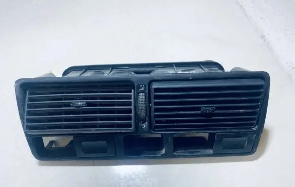 Volkswagen Golf IV Dash center air vent grill 1j0819728 1j0819736