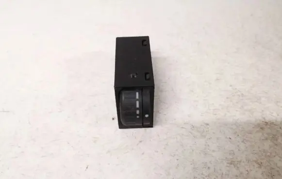 Subaru Forester SH Headlight level height control switch