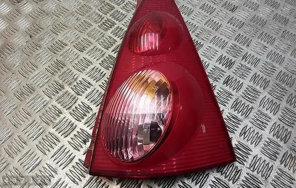 Peugeot 107 Rear/tail lights 815500h040