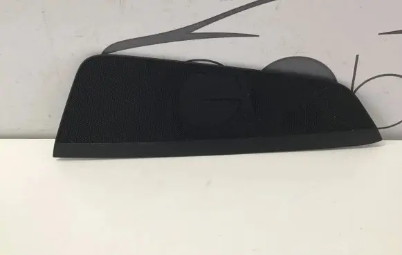 Audi Q7 4M Dash center speaker trim cover 4M8857367