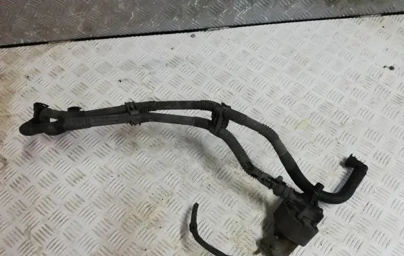 Peugeot 3008 I Engine coolant pipe/hose