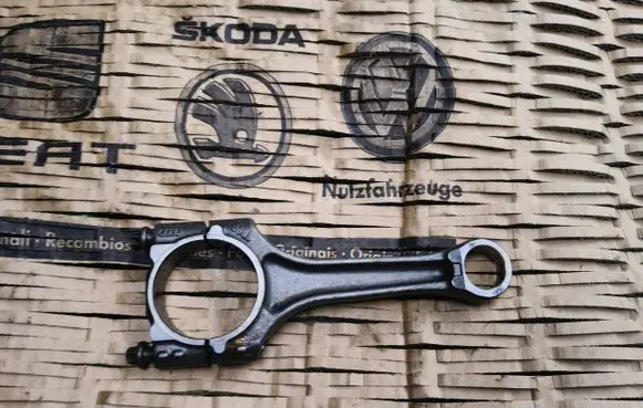 Audi RS3 Connecting rod/conrod 06LL 07KM