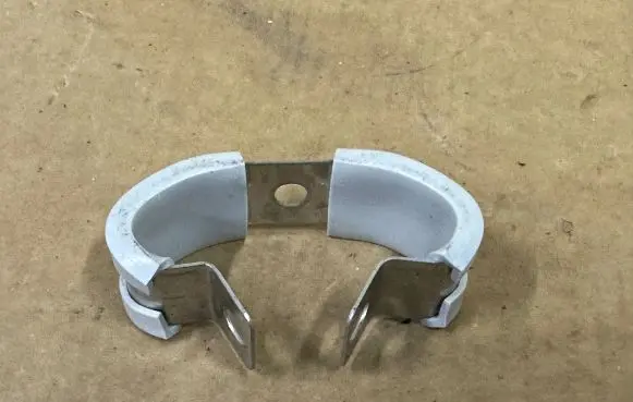 Audi A4 S4 B8 8K Intercooler pipe mounting bracket 8K0317063C