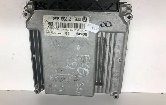BMW 5 E60 E61 Engine control unit/module 7799856