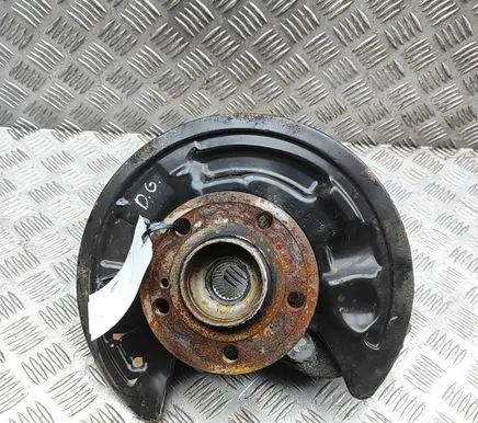 Mercedes-Benz CLA C117 X117 W117 Rear wheel hub A1763500600 A2464230220