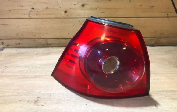 Volkswagen Golf V Rear/tail lights 945111