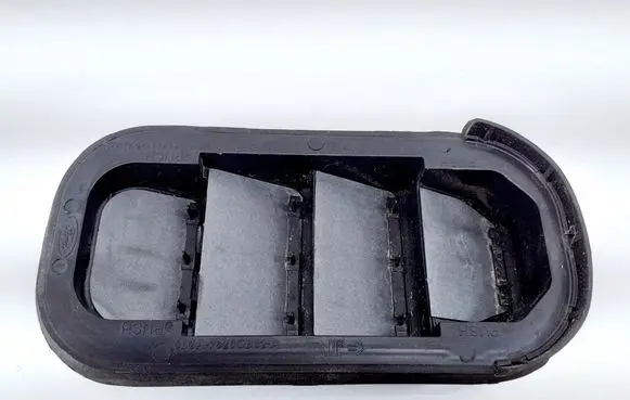 Ford Ecosport Quarter panel pressure vent 6L2A78280B62A