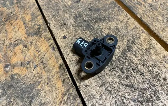 Mercedes-Benz E W212 Air pressure sensor A0071530028 0071530028