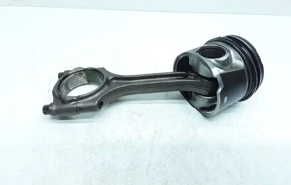 Volvo V60 Piston with connecting rod 81L123