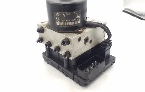 Volkswagen Golf IV ABS Pump 1J0907379G 1J0614117C 5WK8474
