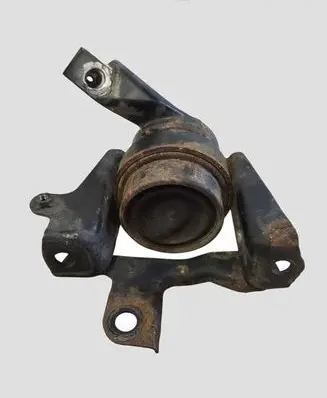 Toyota Avensis T250 Engine mount bracket